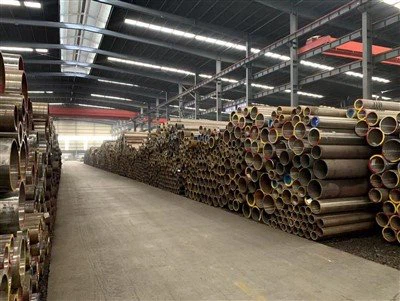 12cr1movg الأنابيب غير الملحومة